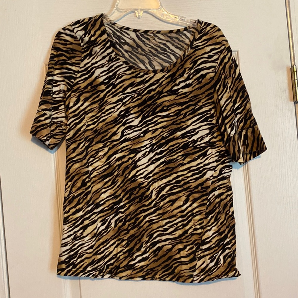 Women’s animal print T-shirt